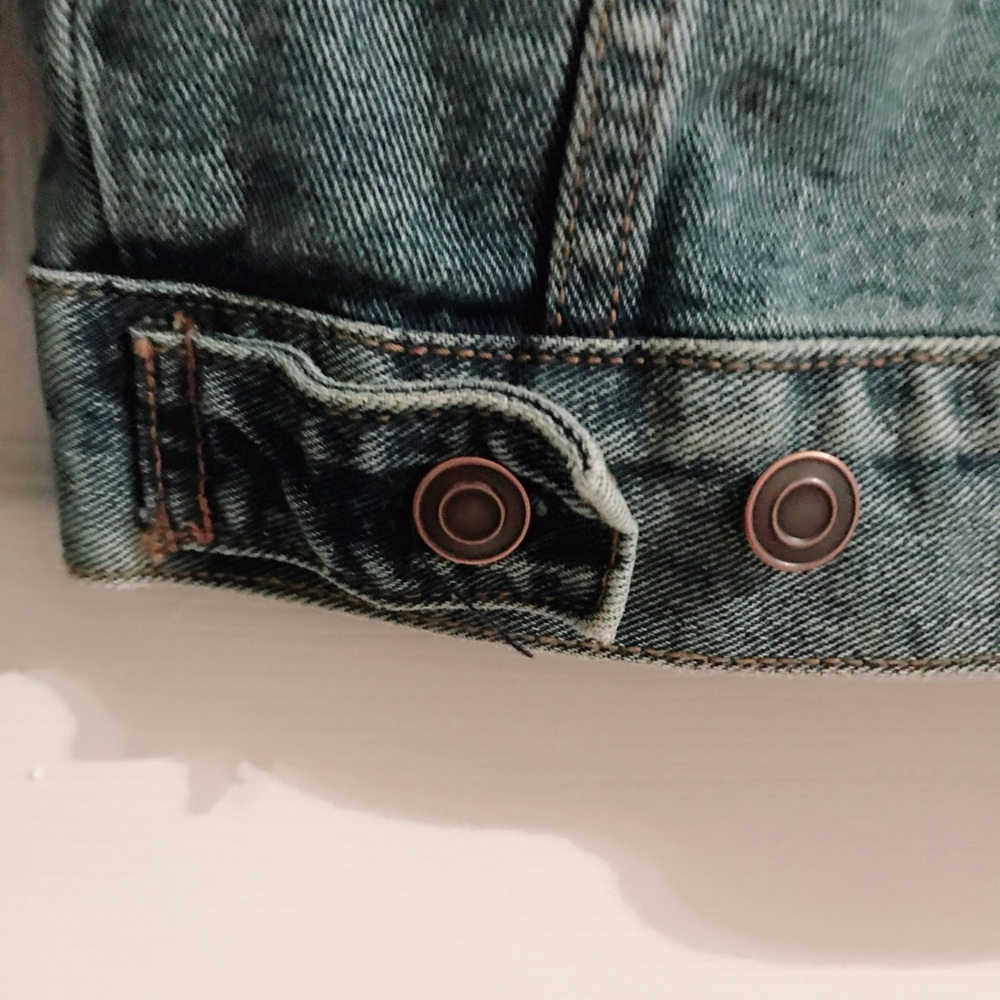 Jean jacket - Picture 5 of 6